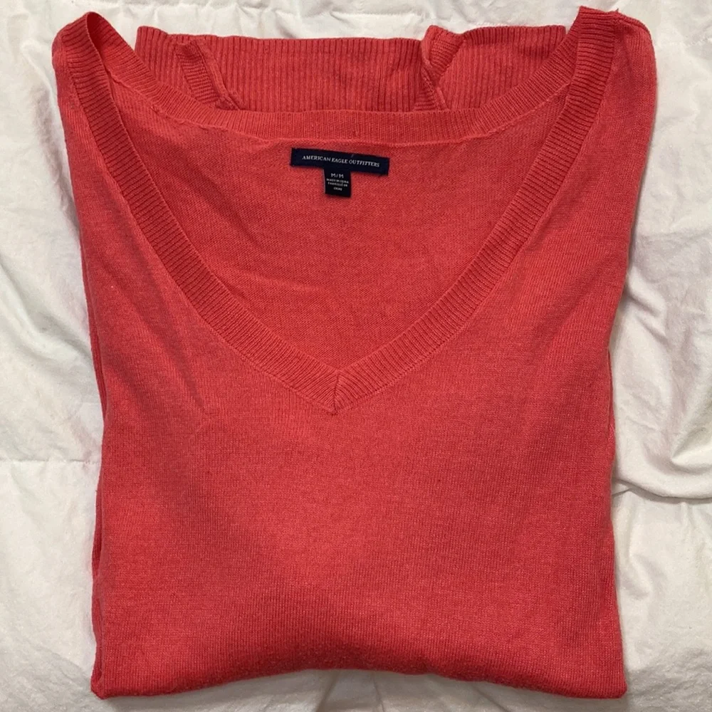 Lightweight V-Neck Sweater 💕 - Picture 2 of 3